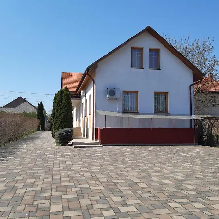 Ueveghid Vendeghaz Gasthuis