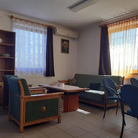 Ueveghid Vendeghaz Gasthuis Sárospatak