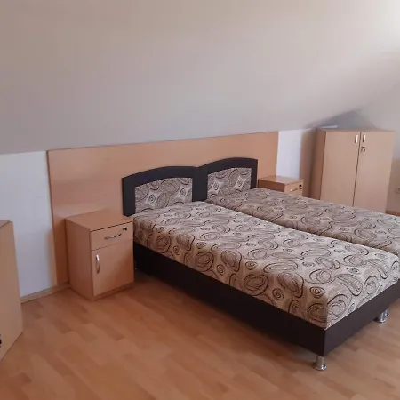 Gasthuis Ueveghid Vendeghaz