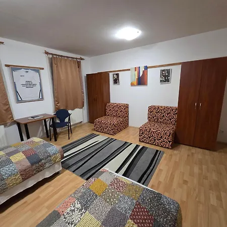 Ueveghid Vendeghaz Pensionat 3*